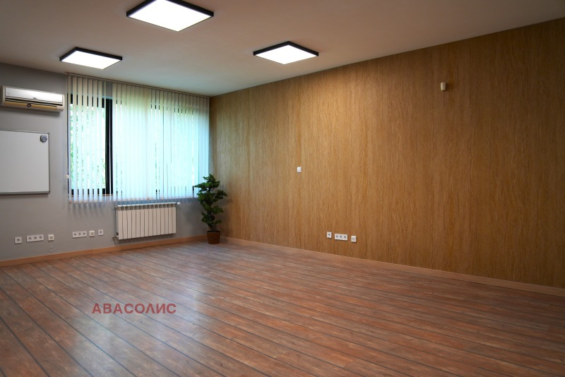 A louer  Bureau Sofia , Lozenets , 70 m² | 83270797 - image [2]