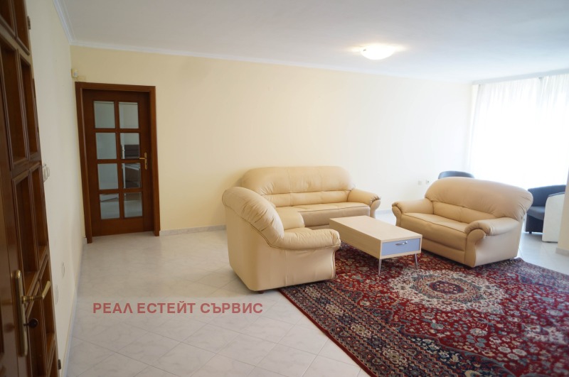 Kiralık  3 yatak odası Sofia , Iztok , 170 metrekare | 60605619 - görüntü [2]