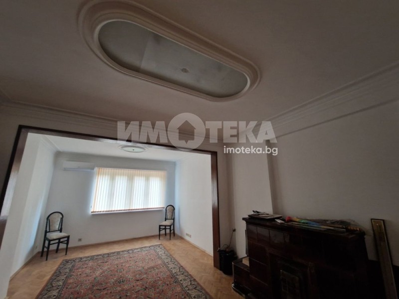 Дава под наем  Многостаен град София , Център , 120 кв.м | 33189449