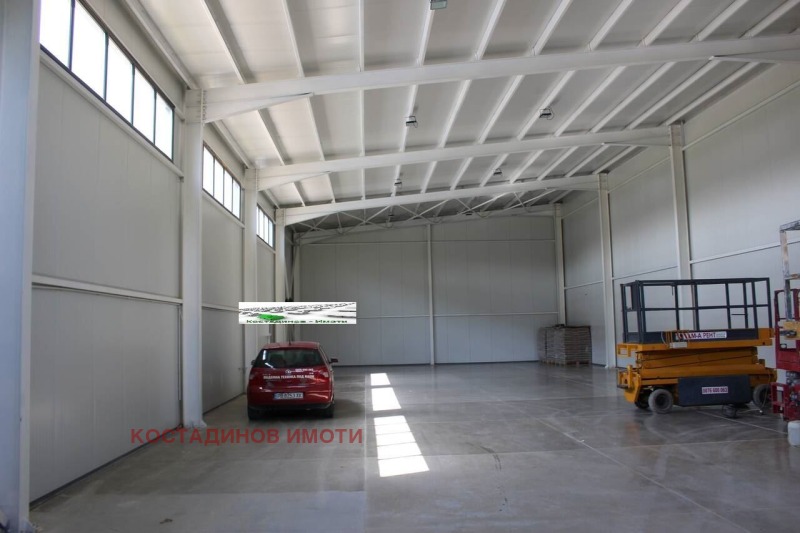 Para alugar  Armazenar Plovdiv , Industrialna zona - Iug , 380 m² | 20585330 - imagem [2]