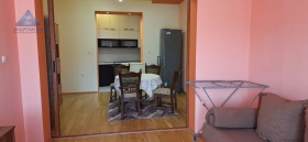 1 chambre Idealen tsentar, Pleven 2