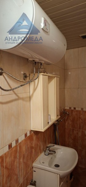 1 chambre Idealen tsentar, Pleven 16