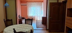 1 chambre Idealen tsentar, Pleven 4