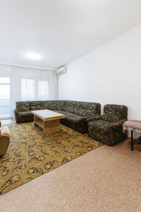 1 ložnice Kjučuk Pariž, Plovdiv