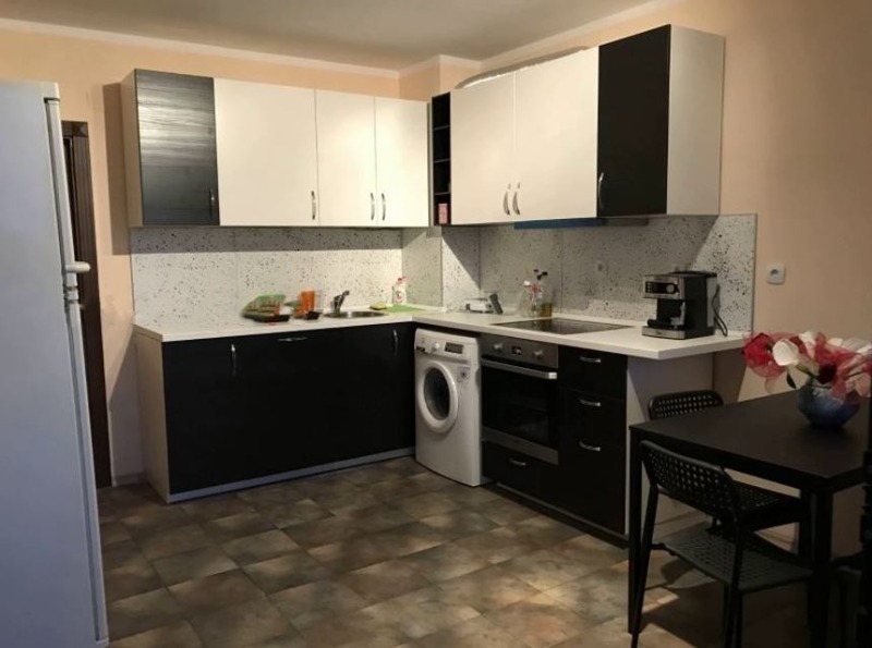 K pronájmu  2 ložnice Sofia , Lagera , 90 m2 | 42116490 - obraz [3]