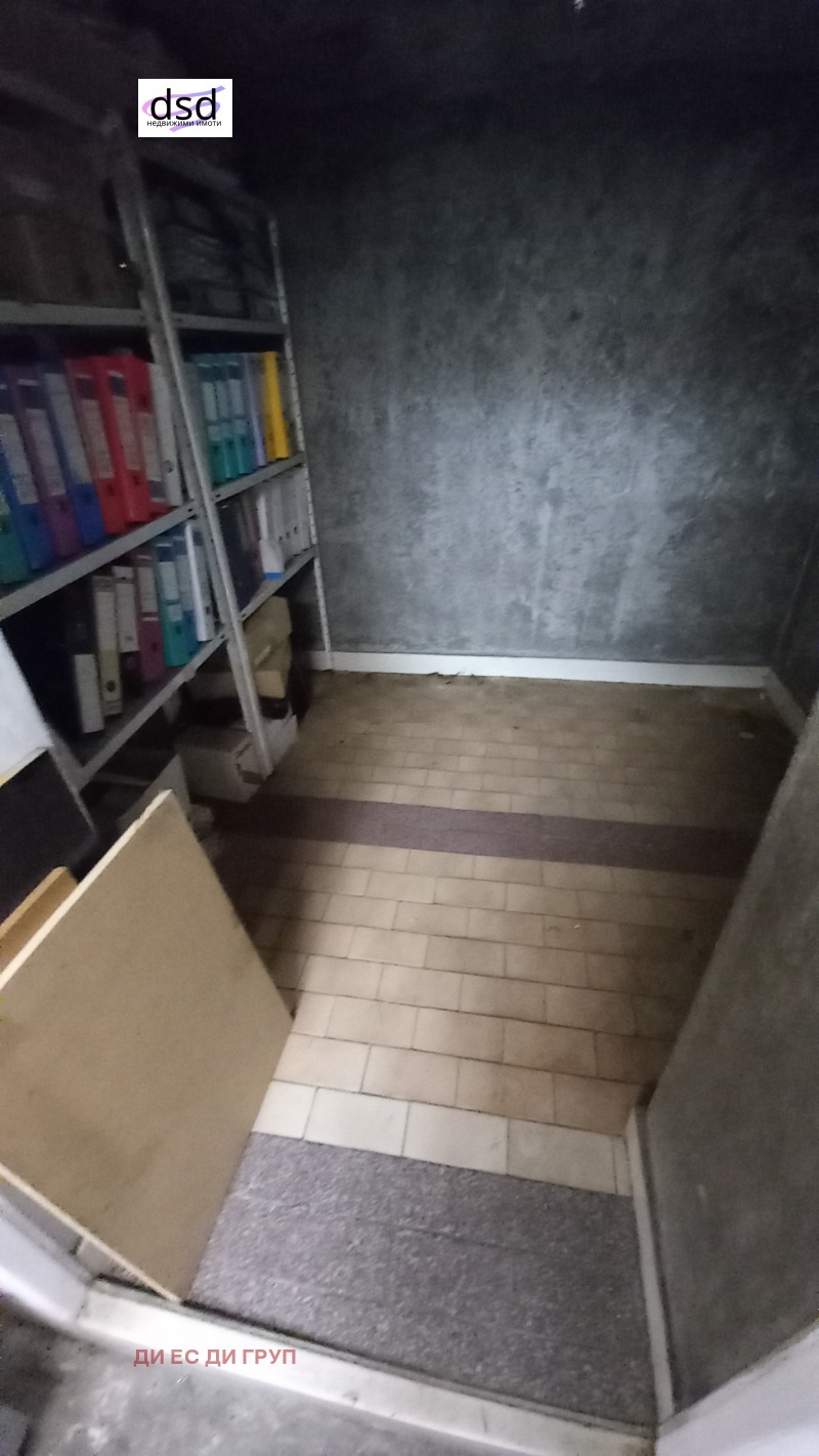 För uthyrning  affär Sofia , Centar , 90 kvm | 33798570 - bild [12]
