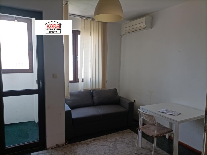 Издаје се  Студио Плевен , Широк центар , 45 м2 | 68020397