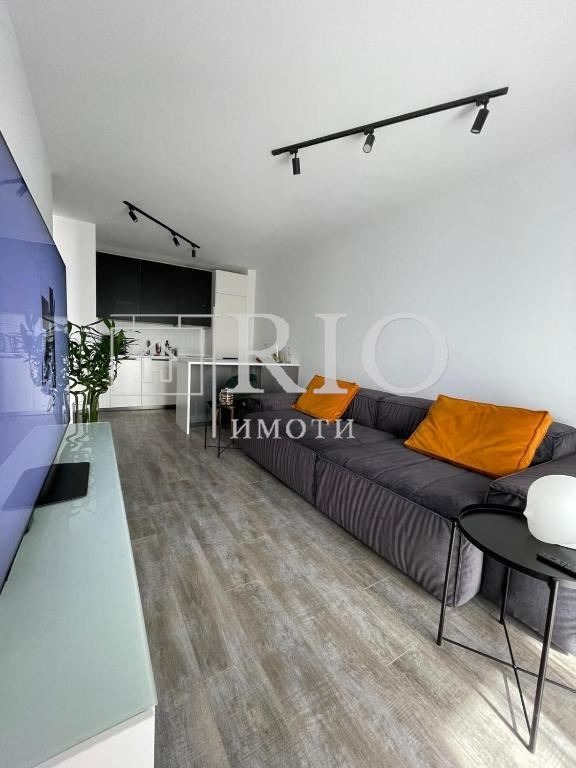 For Rent  1 bedroom Plovdiv , Mladezhki Halm , 62 sq.m | 66624401
