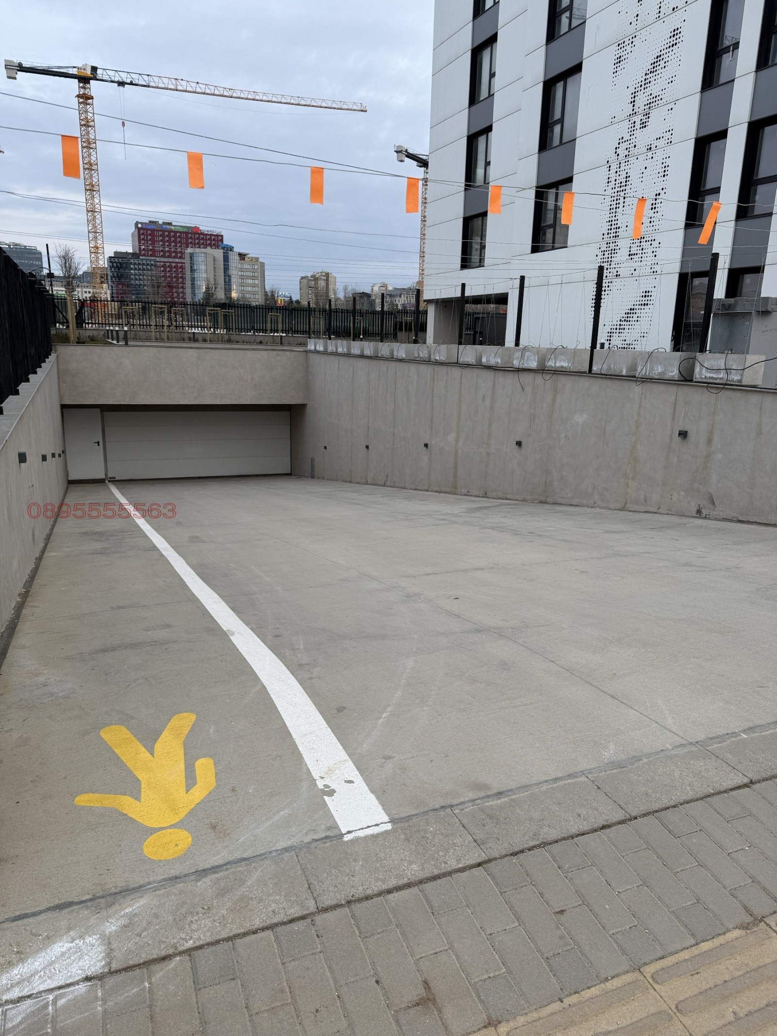 Дава под наем ГАРАЖ, ПАРКОМЯСТО, гр. София, Полигона, снимка 5 - Гаражи и паркоместа - 53937241