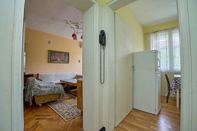 Издаје се  1 спаваћа соба Пловдив , Центар , 60 м2 | 37866302