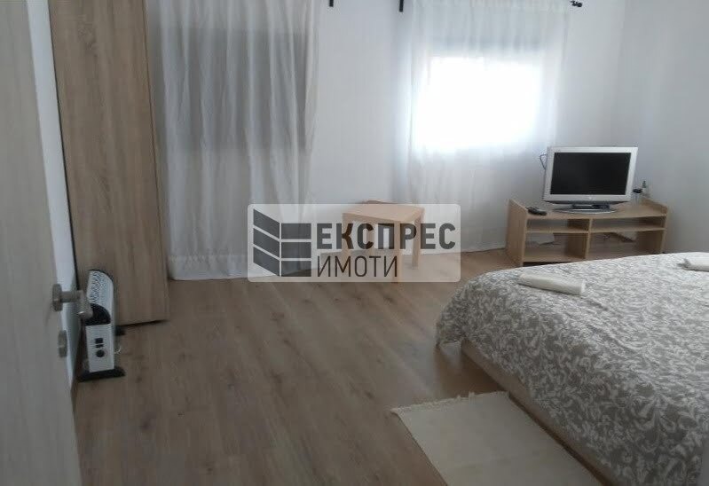 Дава под наем 3-СТАЕН, гр. София, Център, снимка 2 - Апартаменти - 52708796