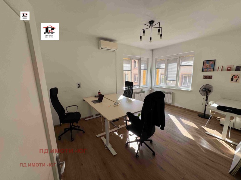 Zu vermieten  3+ Schlafzimmer Sofia , Zentar , 160 qm | 11431441 - Bild [6]