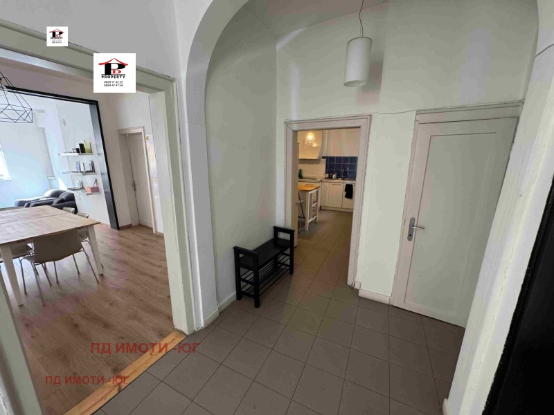 Zu vermieten  3+ Schlafzimmer Sofia , Zentar , 160 qm | 11431441 - Bild [9]