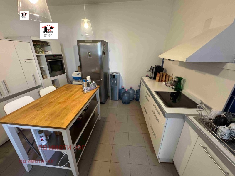 Zu vermieten  3+ Schlafzimmer Sofia , Zentar , 160 qm | 11431441 - Bild [2]