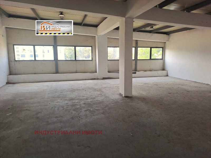 A louer  Stockage Plovdiv , Indoustrialna zona - Sever , 200 m² | 14438978