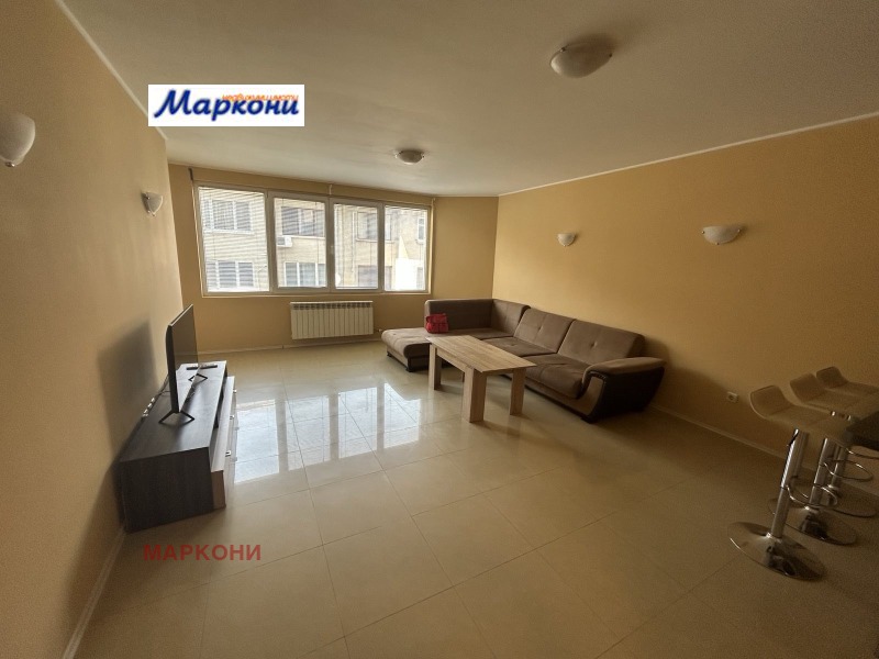 Издаје се  2 спаваће собе Софија , Центар , 83 м2 | 85876374