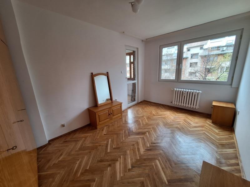 Дава под наем 3-СТАЕН, гр. София, Гео Милев, снимка 9 - Апартаменти - 53647971