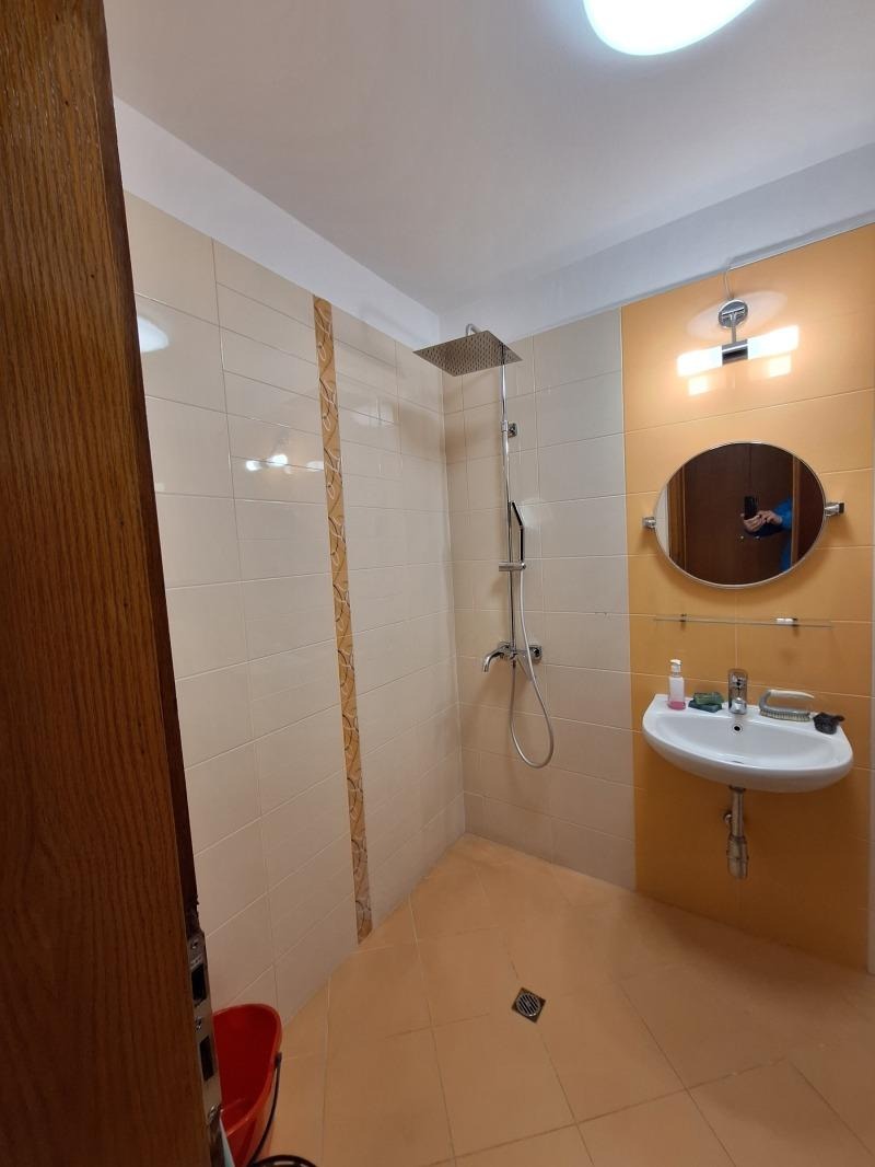 Дава под наем 3-СТАЕН, гр. София, Гео Милев, снимка 11 - Апартаменти - 53647971