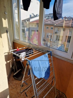 1 sovrum Vazrajdane 1, Varna 4