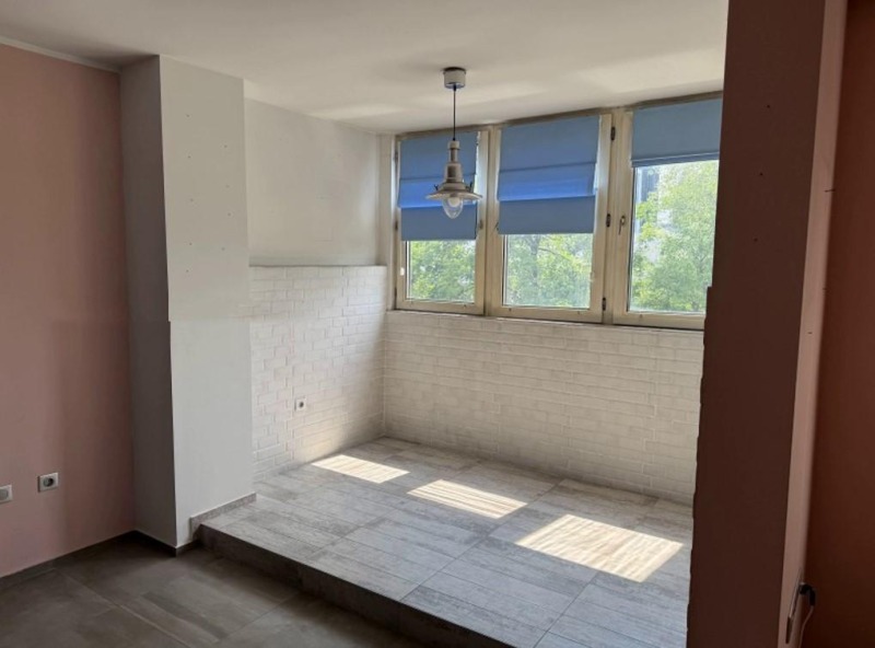 K pronájmu  3 ložnice Sofia , Iztok , 143 m2 | 37829242 - obraz [5]