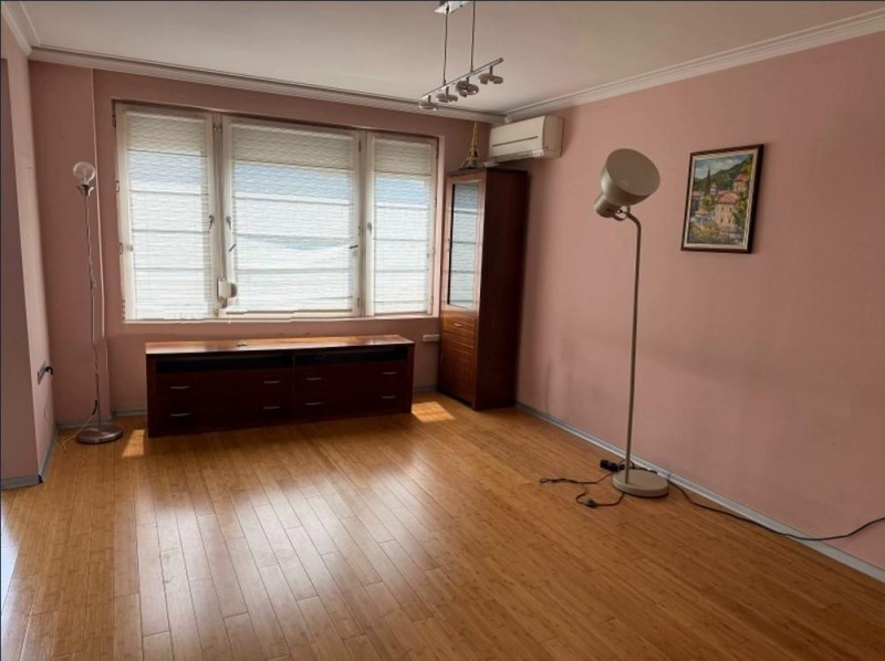 K pronájmu  3 ložnice Sofia , Iztok , 143 m2 | 37829242 - obraz [3]
