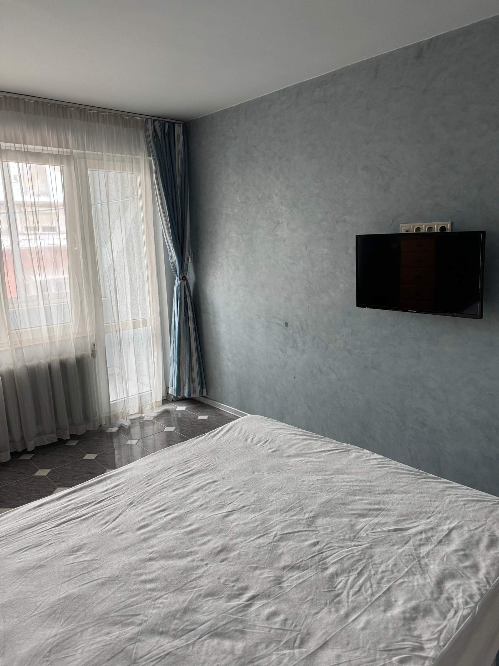 Дава под наем 3-СТАЕН, гр. София, Лозенец, снимка 8 - Апартаменти - 53872749