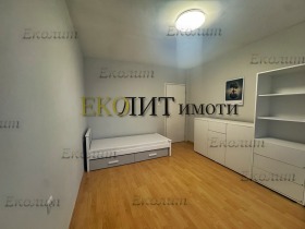���� ��� ���� 3-����� | Imot.bg � ����� ������ 8