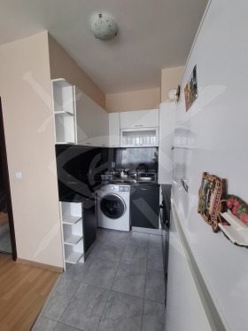 1 soverom Vladislav Varnensjik 1, Varna