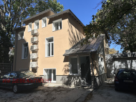 Haus Zentar, Sofia
