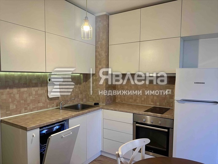 Дава под наем 2-СТАЕН, гр. Варна, Централна поща, снимка 3 - Апартаменти - 56122277