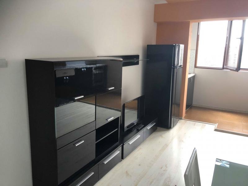 Дава под наем  3-стаен град Бургас , Изгрев , 80 кв.м | 45849860 - изображение [2]
