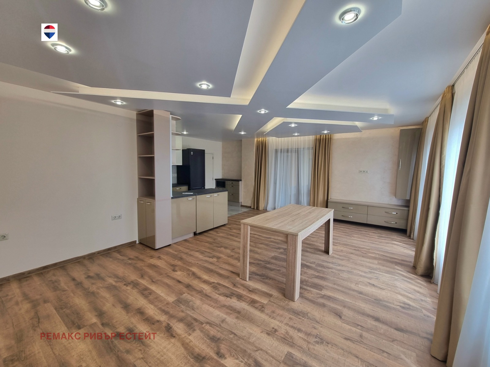 Дава под наем КЪЩА, с. Сандрово, област Русе, снимка 3 - Къщи - 55689991