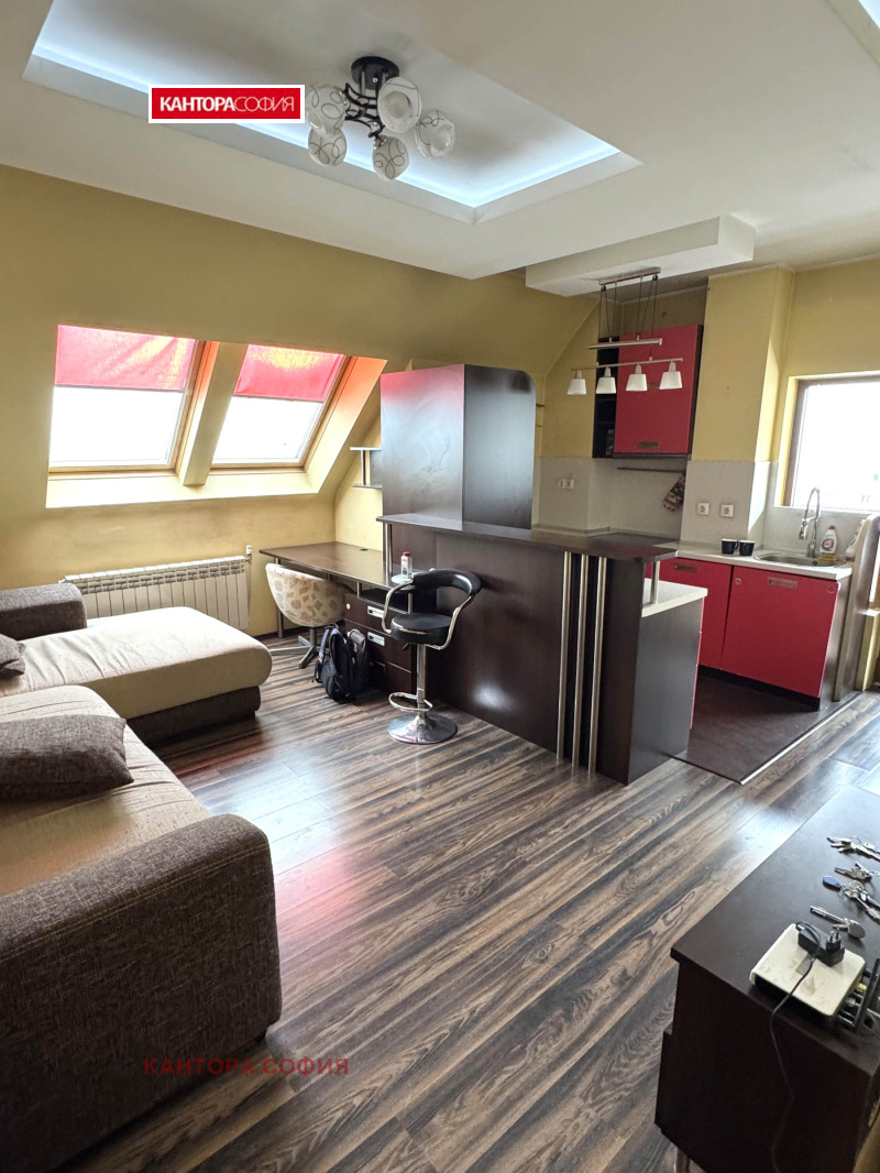 Дава под наем 3-СТАЕН, гр. София, Редута