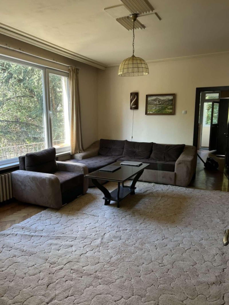 Дава под Наем 2-СТАЕН в град София, Стрелбище - 72 кв.м / 650 € » 1 271.29 лв., РЕВОЛЮШЪН ЕСТЕЙТ РЕНТ
