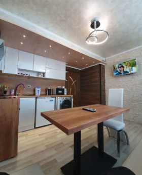 1 bedroom Vazrazhdane, Burgas 2