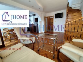 Mezonet Kolchozen pazar, Varna
