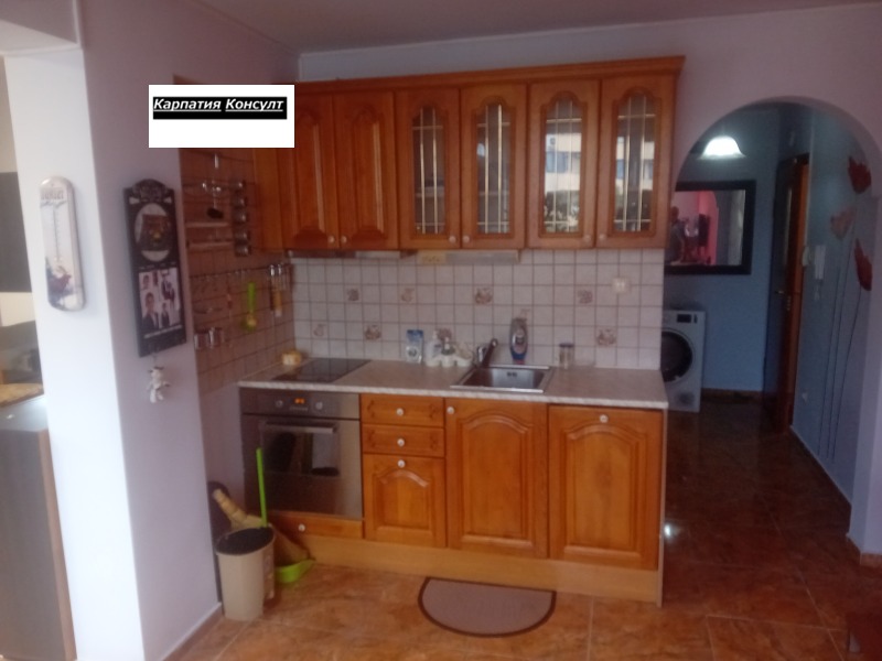 En renta  Estudio Sofia , Tsentar , 60 metros cuadrados | 22067946
