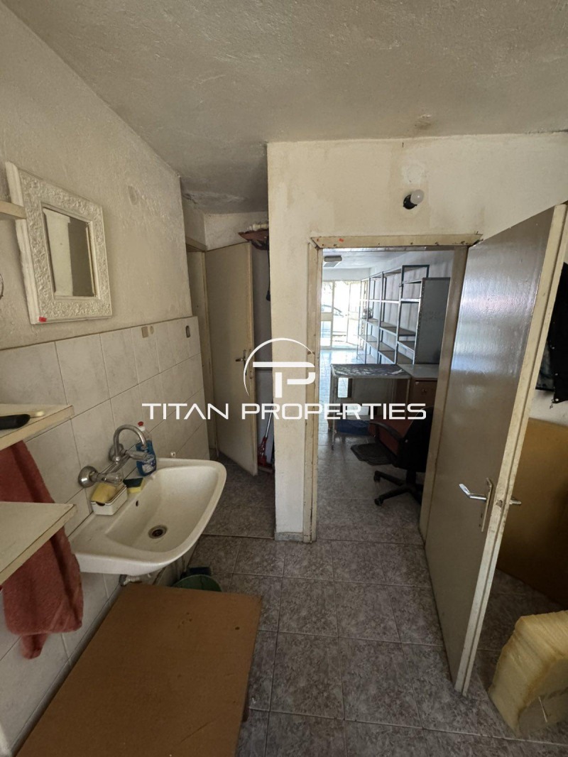 Do wynajęcia  Sklep Burgas , Wazrażdane , 35 mkw | 70353222 - obraz [3]