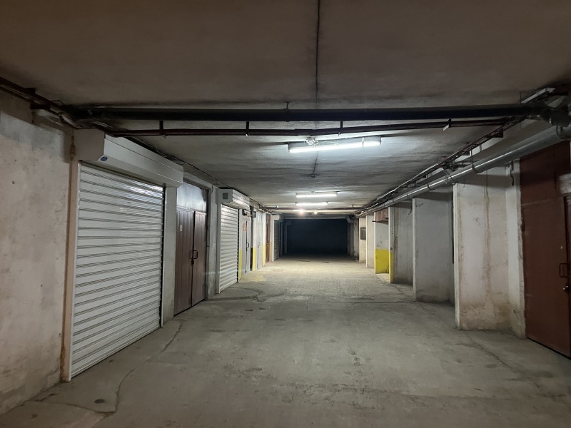 Дава под наем ГАРАЖ, ПАРКОМЯСТО, гр. София, Дървеница, снимка 2 - Гаражи и паркоместа - 53644533