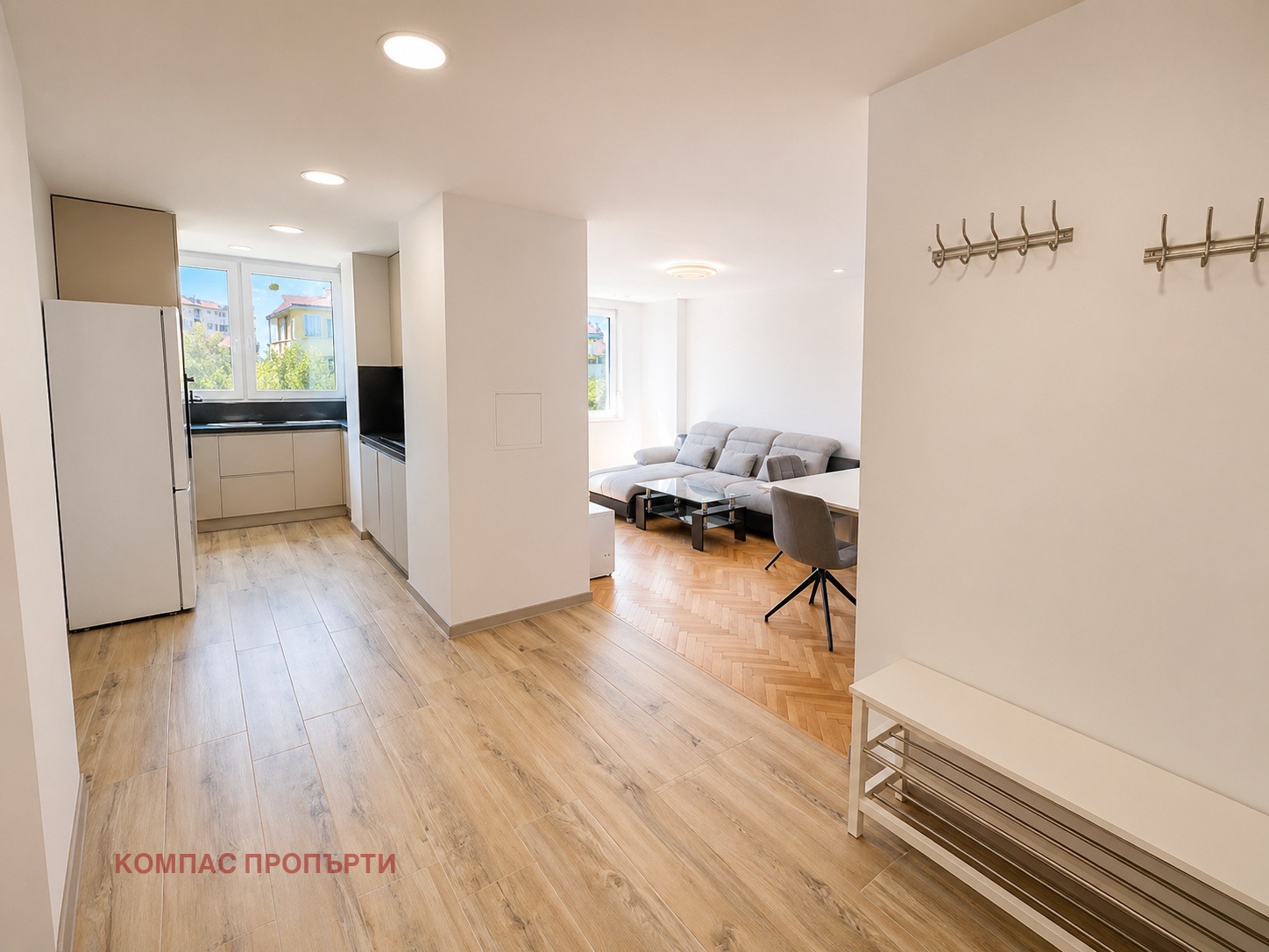 Дава под наем 3-СТАЕН, гр. София, Център, снимка 2 - Апартаменти - 54330226