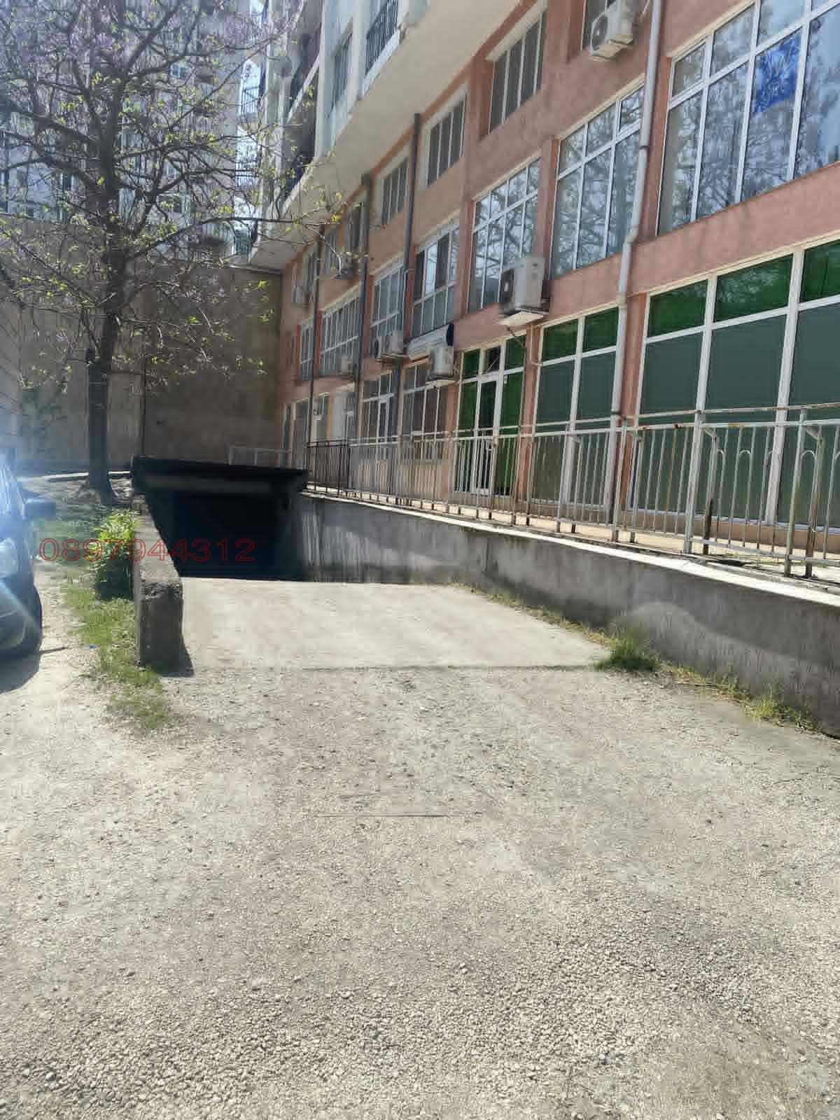 Дава под наем ГАРАЖ, ПАРКОМЯСТО, гр. Русе, Хъшове