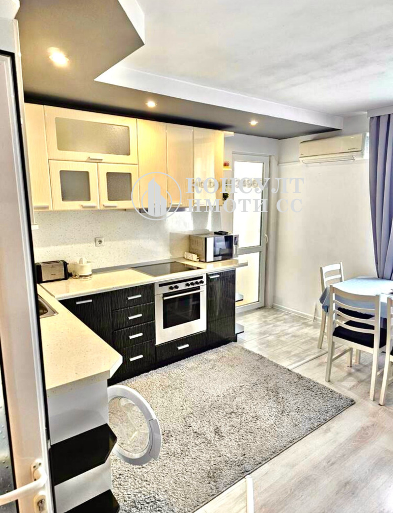 Zu vermieten  3 Schlafzimmer Stara Zagora , Zentar , 100 qm | 84929097