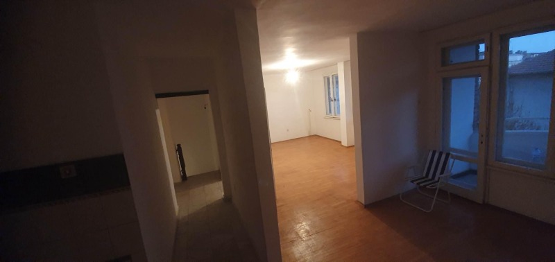 Til leje  2 soveværelser Burgas , Tsentar , 115 kvm | 26366955 - billede [4]