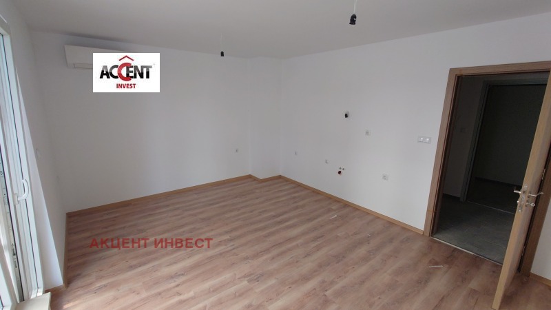 Do wynajęcia  Biuro Warna , Pobeda , 38 mkw | 65311744 - obraz [2]