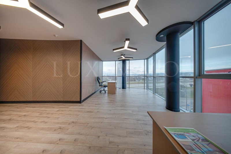 Дава под наем ОФИС, гр. София, Враждебна