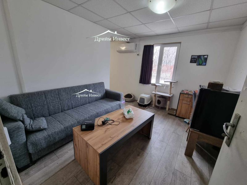 Издаје се  Индустријска зграда Пловдив , Индустриална зона - Јyг , 60 м2 | 95855440 - слика [2]