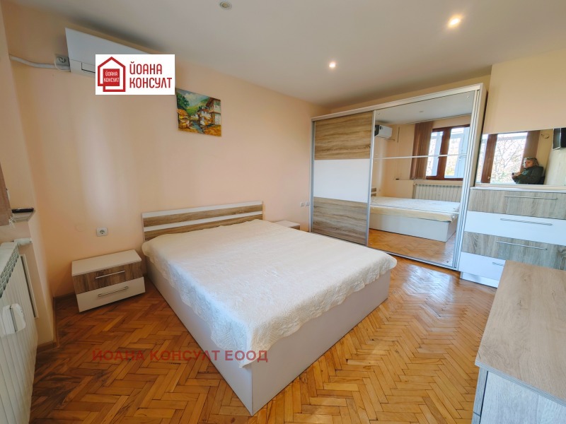 Do wynajęcia  1 sypialnia Plewen , Szirok centar , 100 mkw | 63122485 - obraz [2]