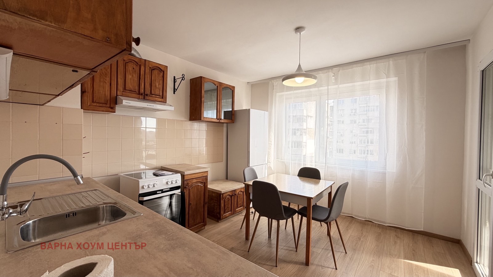 Дава под наем 3-СТАЕН, гр. Варна, Цветен квартал