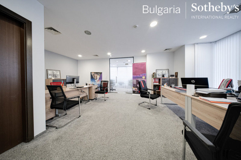 K pronájmu  Kancelář Sofia , Iztok , 111 m2 | 83771781