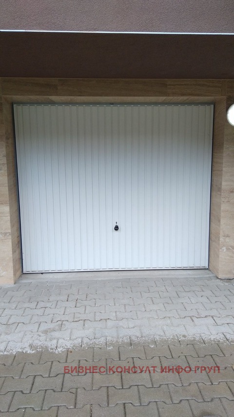 Da affittare  Box auto Sofia , Reduta , 20 mq | 84461084